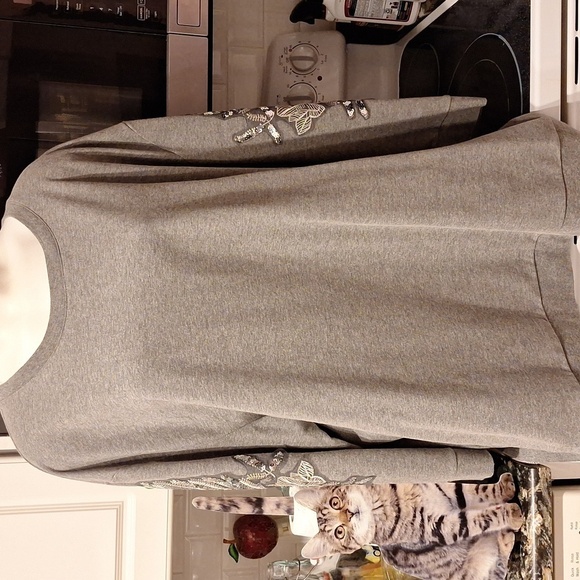 U  Roamans solid gray stretch long sleeve plus size sweatshirt 1X [22/24] - Picture 1 of 5
